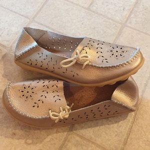 BNIB Champagne Eyelet Leather Loafers